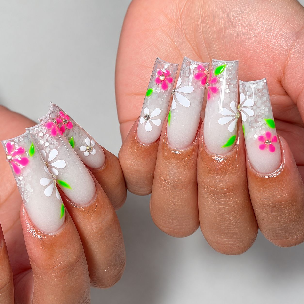 MD Love Nails Aberkenfig
